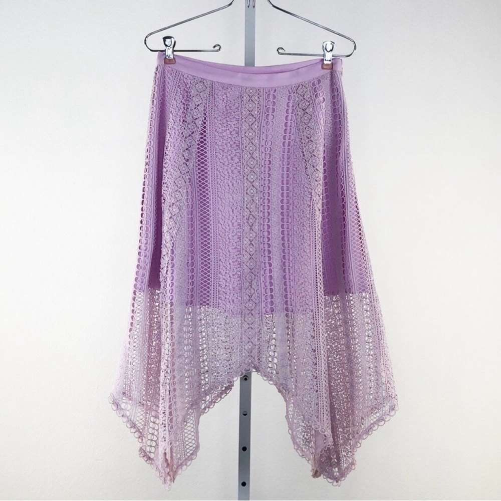 NWT Foxiedox. Lace Asymmetrical Skirt. Size Small. Gorgeous detail